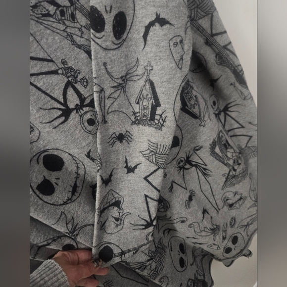 Nightmare Before Christmas nightgown sz. S (fits larger) - Picture 8 of 11